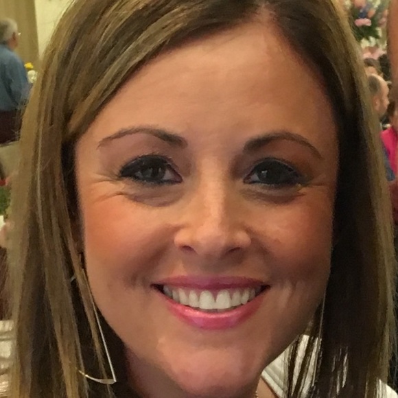 Meet your Posher, Maura - Picture 3 of 4